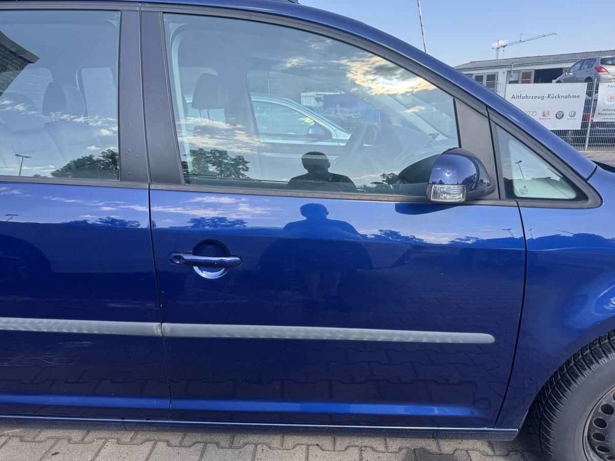 VW Touran 1T original T&uuml;r vorn rechts LD5Q Shadow Blue Metallic Rohbau Bj.2009